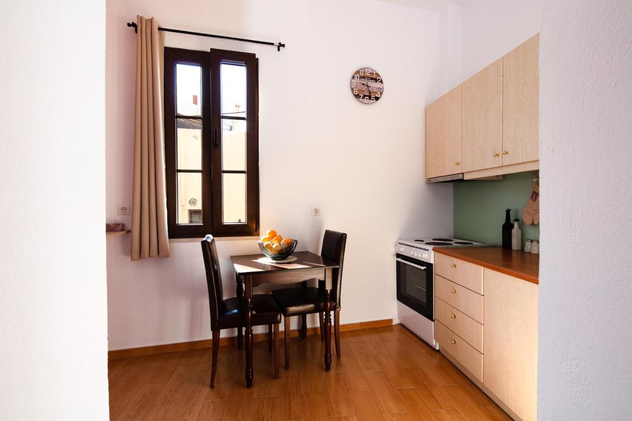 Two Floor Apartment Old Town レティムノ エクステリア 写真