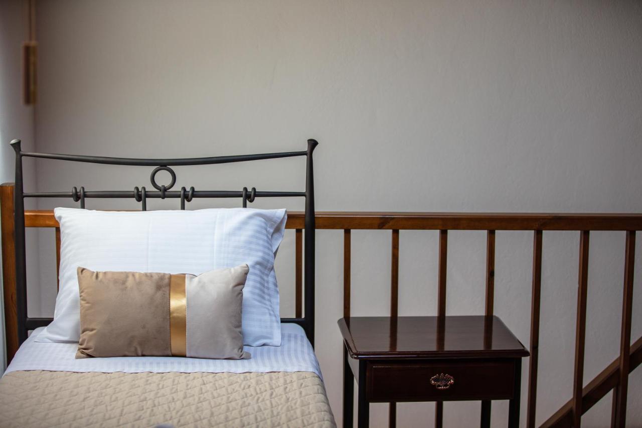 Two Floor Apartment Old Town レティムノ エクステリア 写真