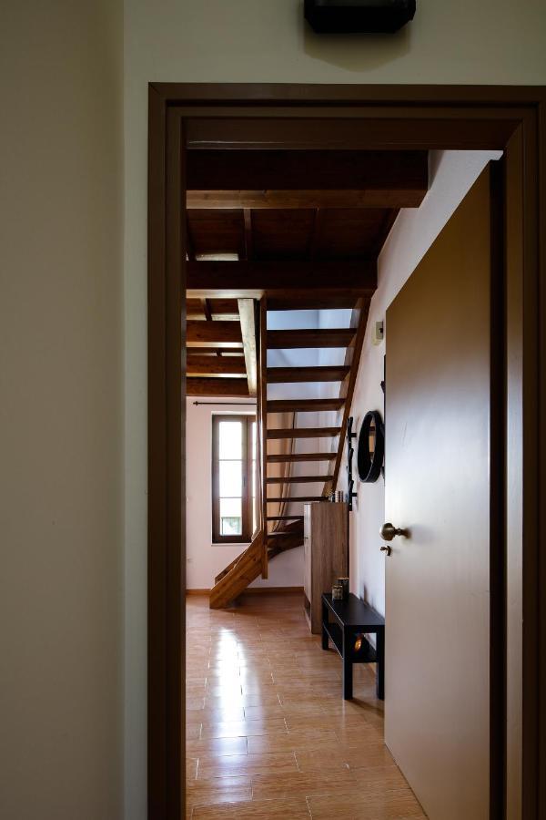 Two Floor Apartment Old Town レティムノ エクステリア 写真